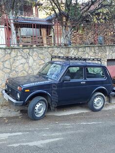 Lada - Niva - 1700 benzin