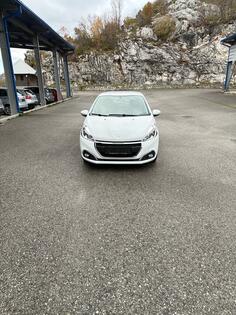 Peugeot - 208 - 1.5HDI