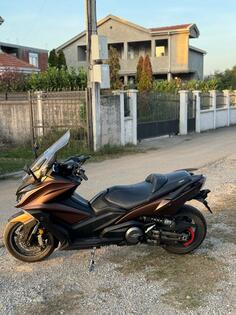 Kymco - AK550