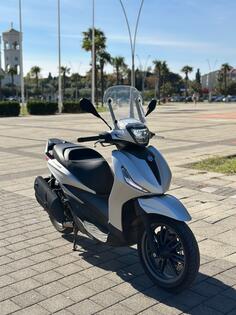 Piaggio - Beverly 400S