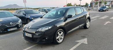 Renault - Megane - 1.9.cm.dci