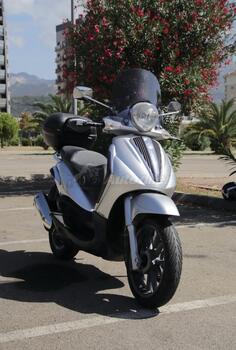 Piaggio - Beverly Tourer