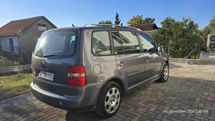 Volkswagen - Touran - 2,0