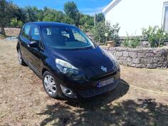 Renault - Scenic - 1.5 DCI