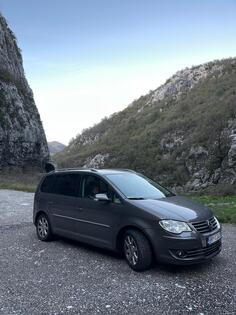 Volkswagen - Touran - 2.0 TDI