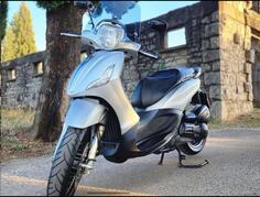 Piaggio - Beverly 300s abs