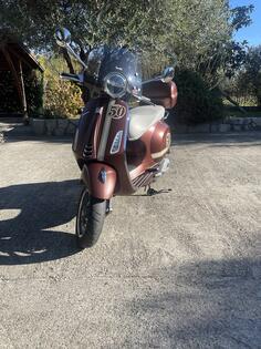 Piaggio - Vespa Primavera