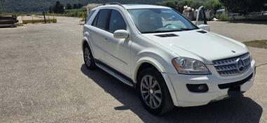 Mercedes Benz - ML 320