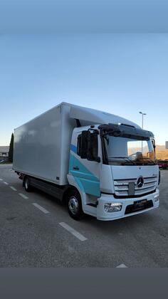 Mercedes Benz - ATEGO 818