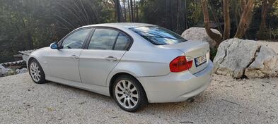 BMW - 320 - 320D