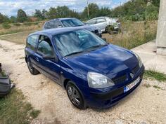 Renault - Clio 1.5dci 48kw in parts