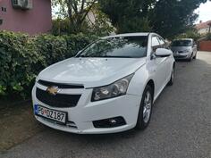 Chevrolet - Cruze - 1.6LS+MT5