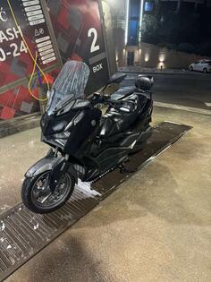 Yamaha - x max