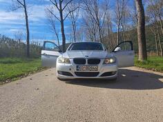 BMW - 320 - 320