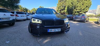 BMW - X5 - M50D