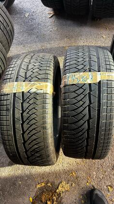 Michelin - 235/40-18 - Winter tire