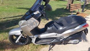 Yamaha - XMAX