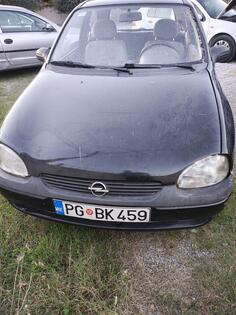 Opel - Corsa - 1.0 benzin