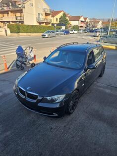 BMW - 318 - d