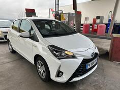 Toyota - Yaris - 1.5 HYBRID AUTOMATIK