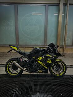 Kawasaki - Ninja ZX10R