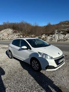 Peugeot - 208 - 1.6 HDI