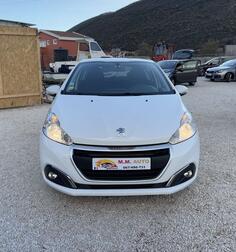 Peugeot - 208 - 1.5 HDI 11/2018g