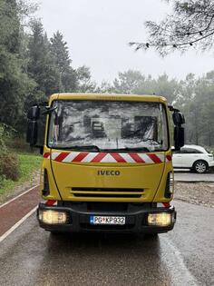 Iveco - 8 180
