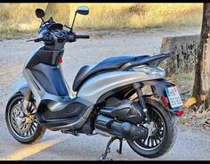 Piaggio - Beverly 300s abs asr