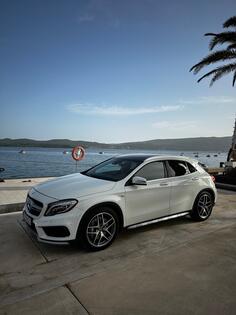 Mercedes Benz - GLA 45 AMG - 2.0