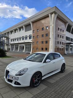 Alfa Romeo - Giulietta - quadrifoglio