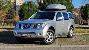 Nissan - Pathfinder - 2.5