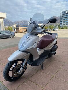 Piaggio - Beverly 350 s