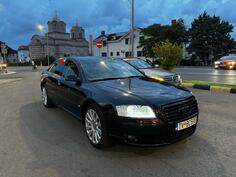 Audi - A8 - 3.7 Quattro