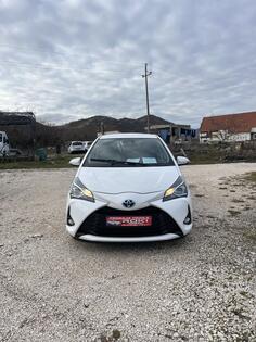 Toyota - Yaris - 1.5 HYBRID.AUTOMATIK