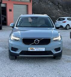 Volvo - XC 40 - 2.0 D 4x4 AUTOMATIK 04/2018g MOMENTUM