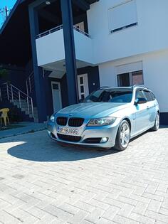 BMW - 320