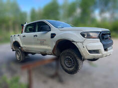 Ford - Ranger 2.2  in parts