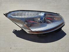 Right headlight for Cars - Universal    - 2006-2010