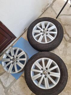 Fabričke rims and Uniroyal tires
