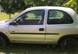 Opel - Corsa 1.4 in parts