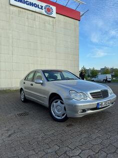 Mercedes Benz - C 240 - V6