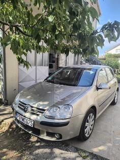 Volkswagen - Golf 5 - 1.6 FSI