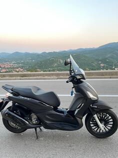 Piaggio - Beverly 300 S