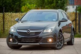 Opel - Insignia - 2.0d,country,4×4