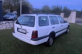 Volkswagen - Golf 3