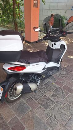 Piaggio - Beverly 300