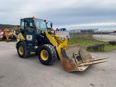 Komatsu - WA70 6 4x4 / Bager Točkaš