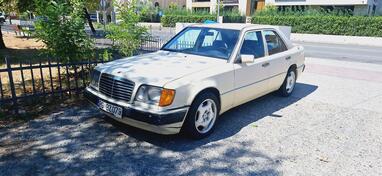 Mercedes Benz - E 200 - 200 D