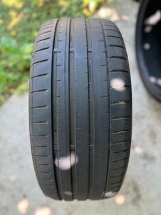 Falken - 225/35/19 - Summer tire